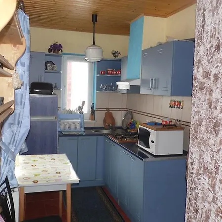 Holiday home Perlyna *