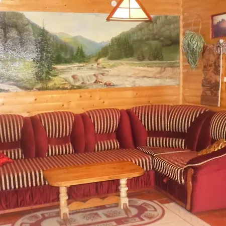 Perlyna Holiday home Mykulychyn